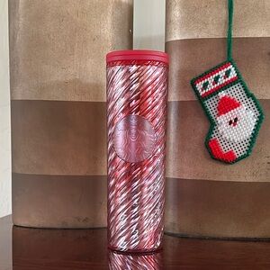 Starbucks *NWT* Holiday 2022 Candy Cane Swirl Acrylic Tumbler with Lid, 16 Ounce